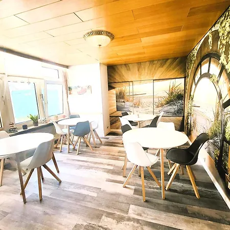 Hotel Center Garni *