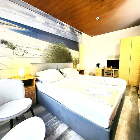 Center Garni Hotel