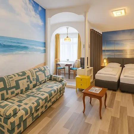 Center Garni Отель 3*