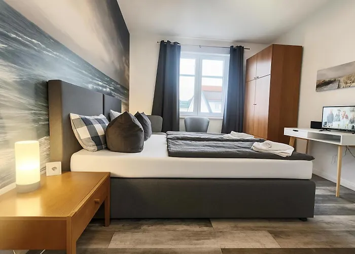 Hotel Center Garni 3*