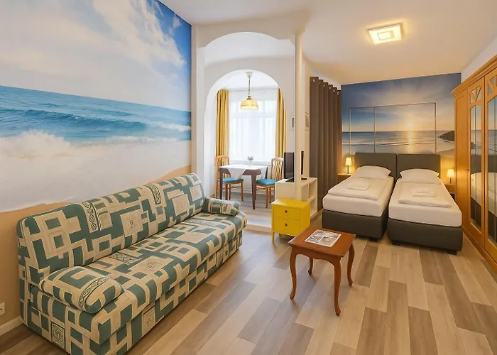 Center Garni Hotel 3*